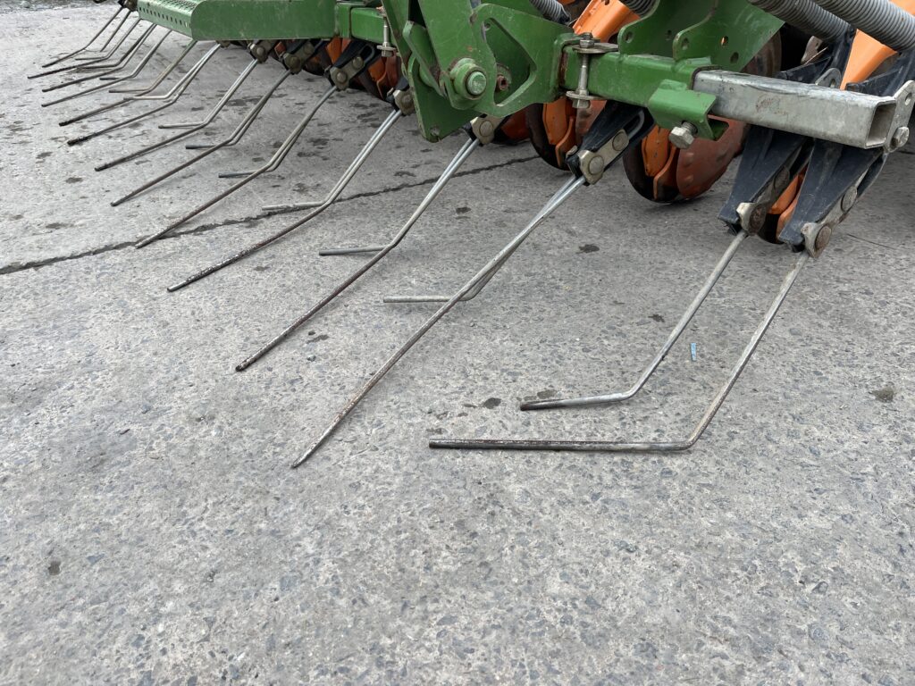 20230417_115721464_iOS