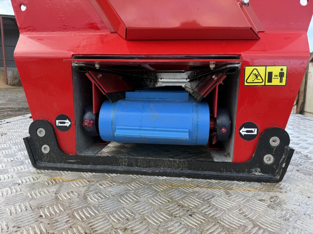 20251113_100649144_iOS