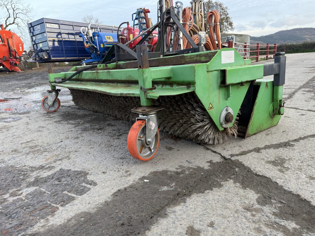 20251113_155007282_iOS