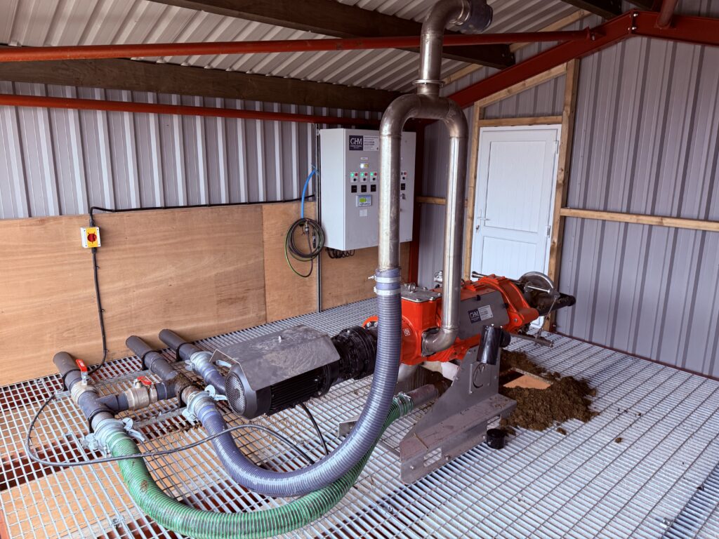 20251108_090759960_iOS