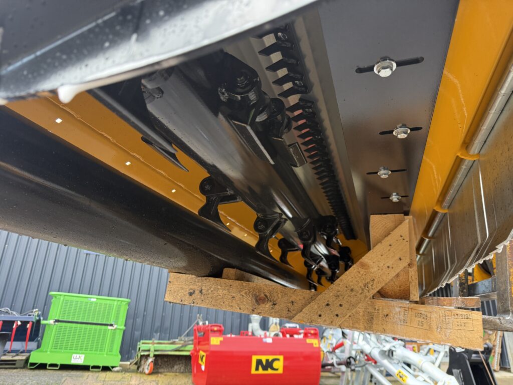 20251217_143019942_iOS