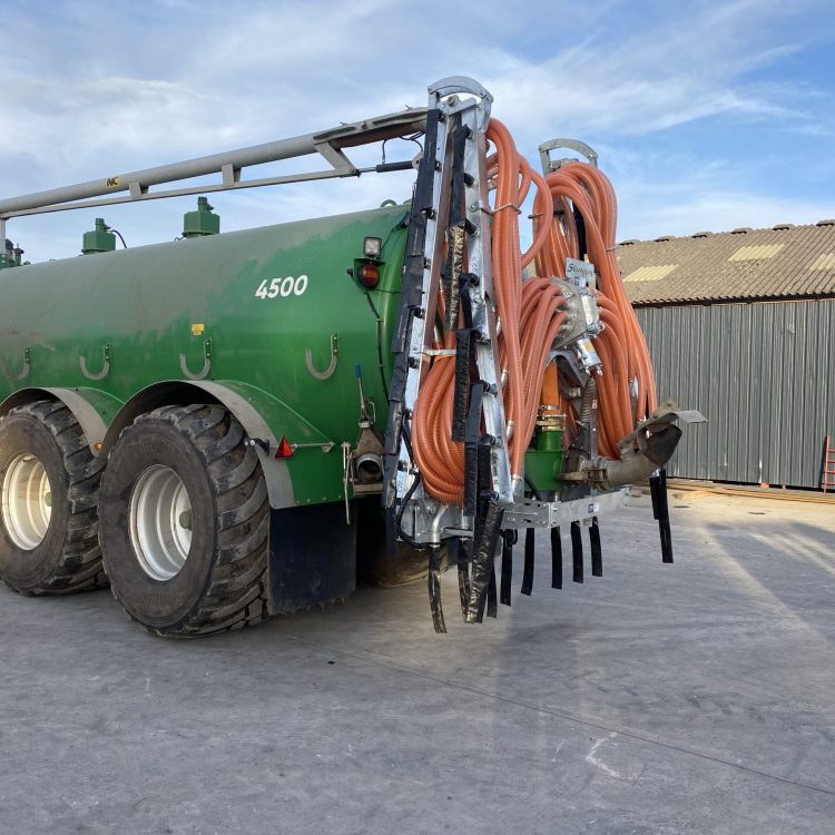 20220521_190435735_iOS