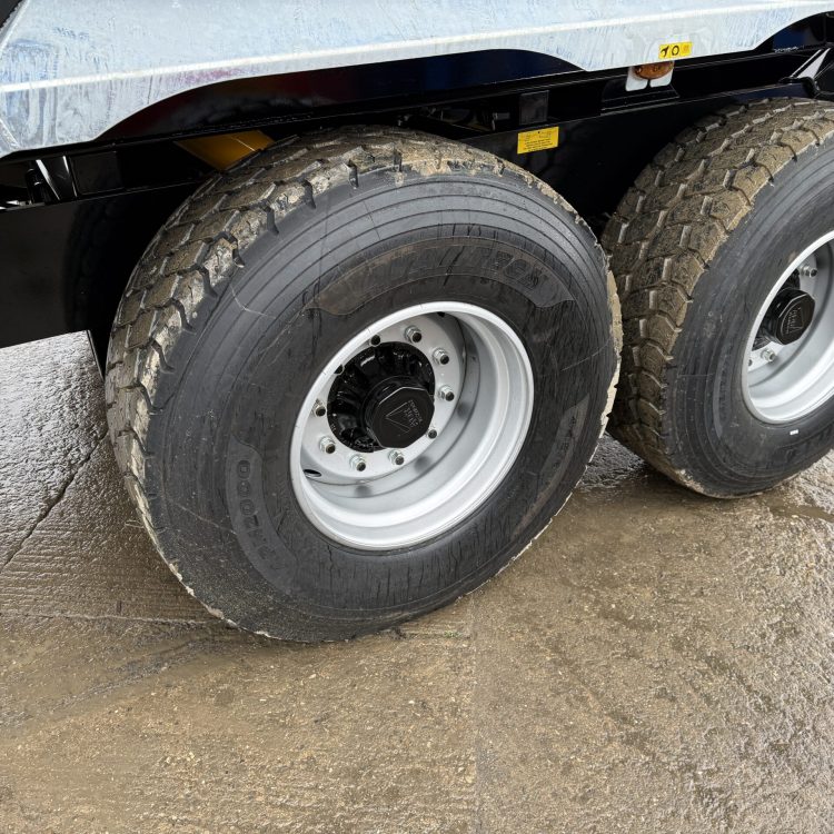 20251127_115230617_iOS