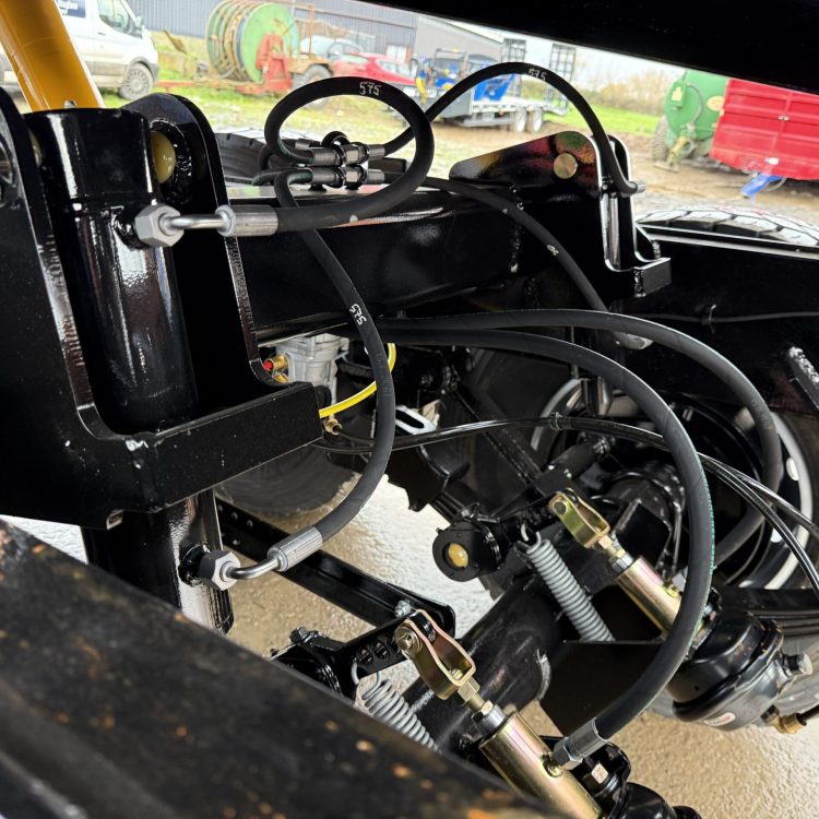 20251127_115443079_iOS